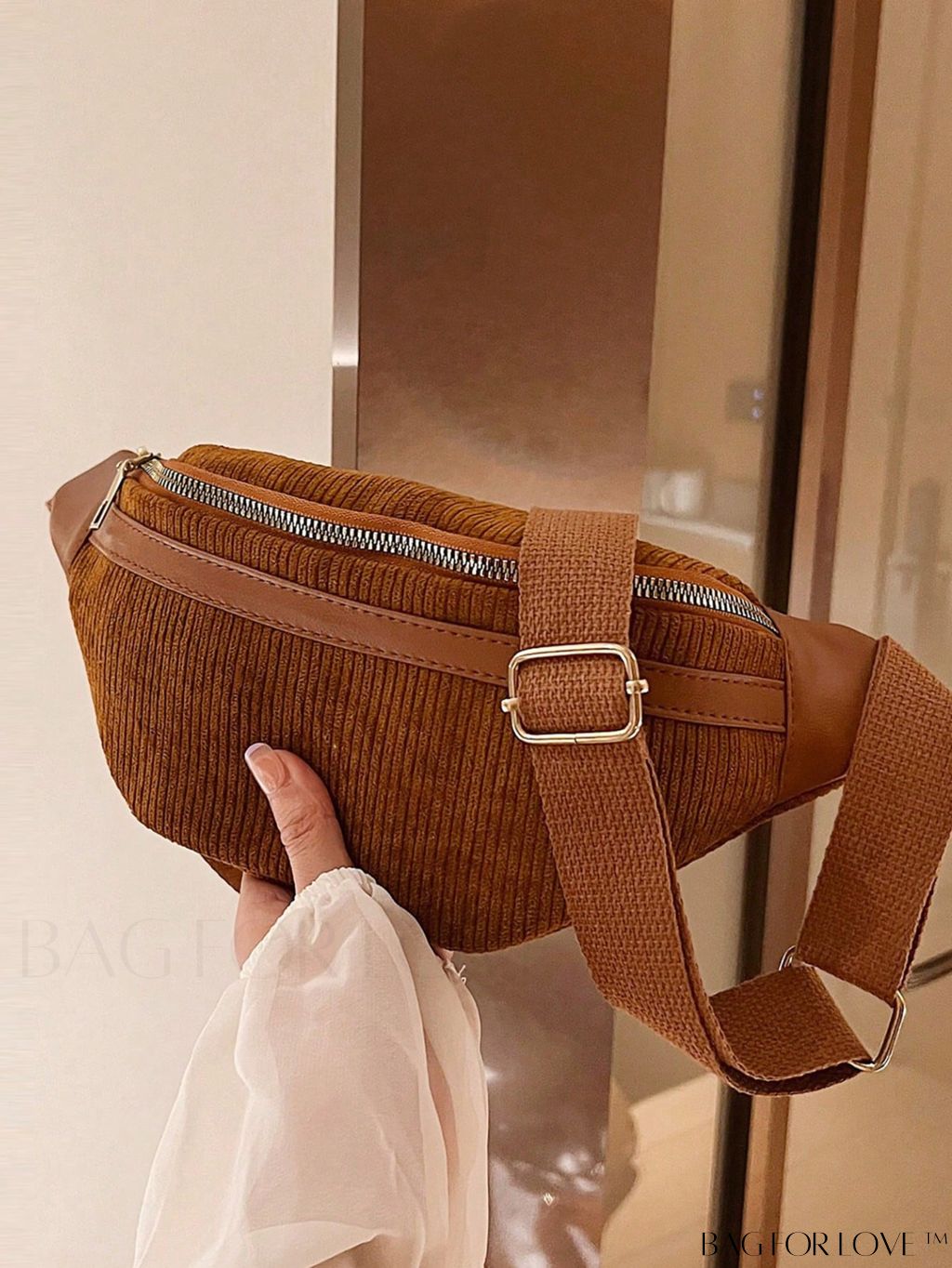 BagForLove - Lightweight Unisex Waist Pack with Green Styling