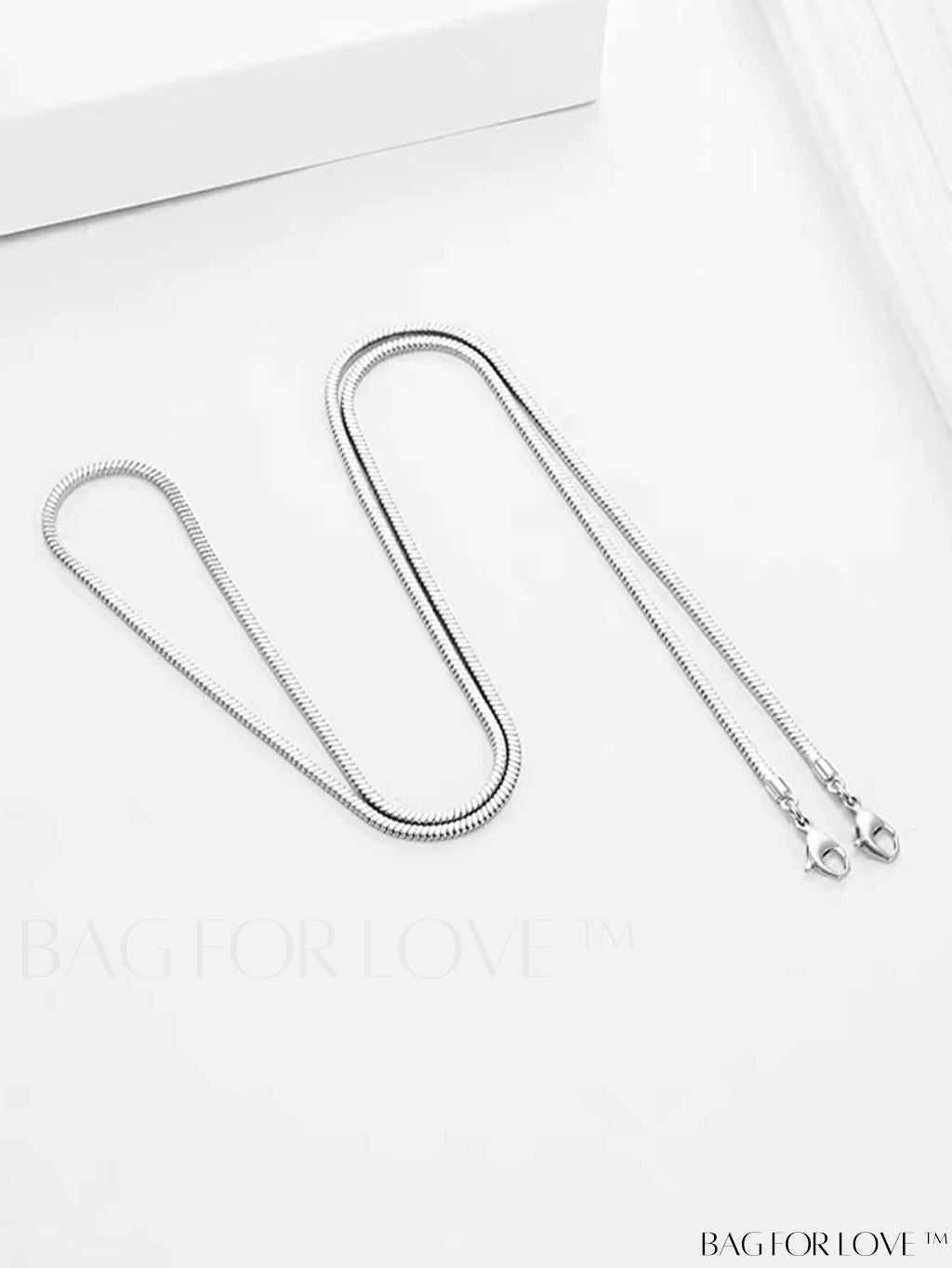 BagForLove - Chic Silver Shoulder Bag with Stylish Strap