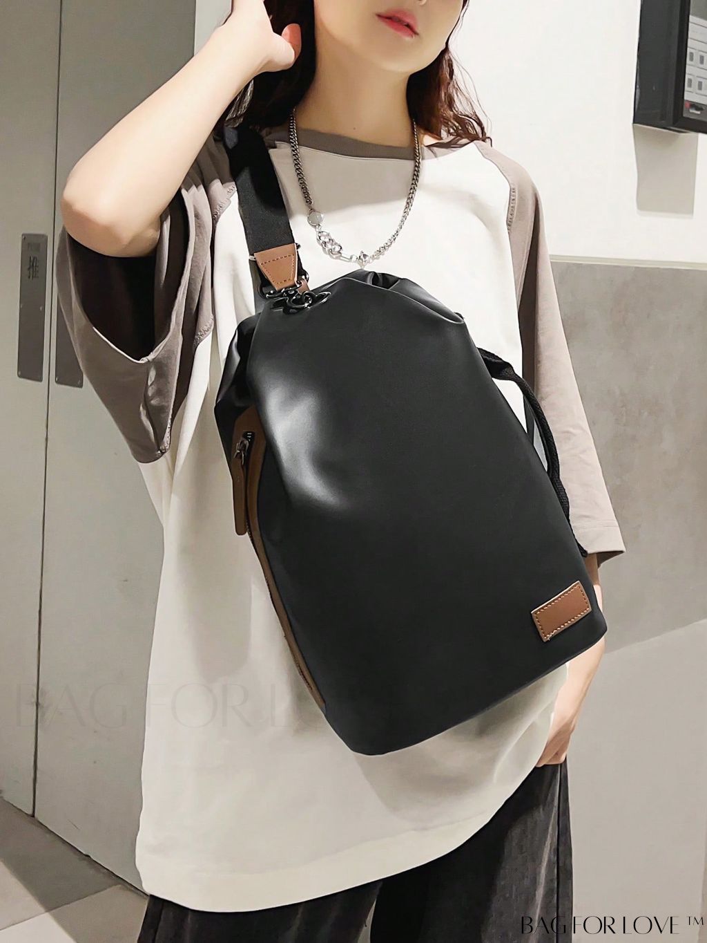 BagForLove - Medium Black Unisex Sling Bag with Decorative Patch Design