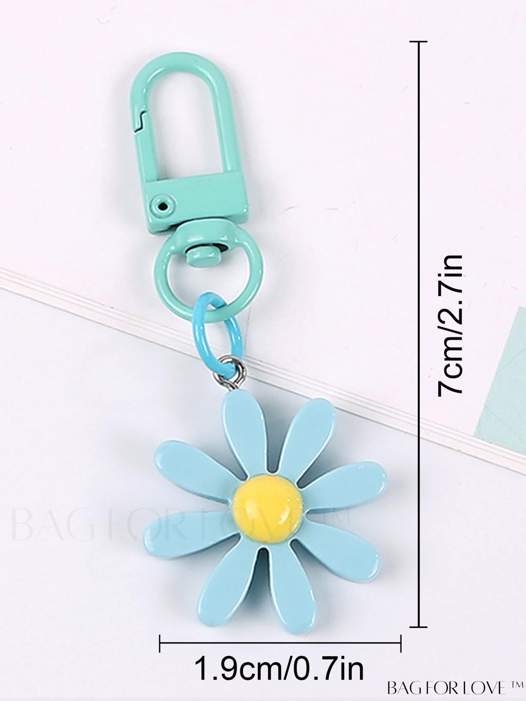 BagForLove - Daisy Flower Keychain: Stylish Earphone Cover, Keyring Bag, and Purse/Backpack Pendant with Car Key Chain Ornament