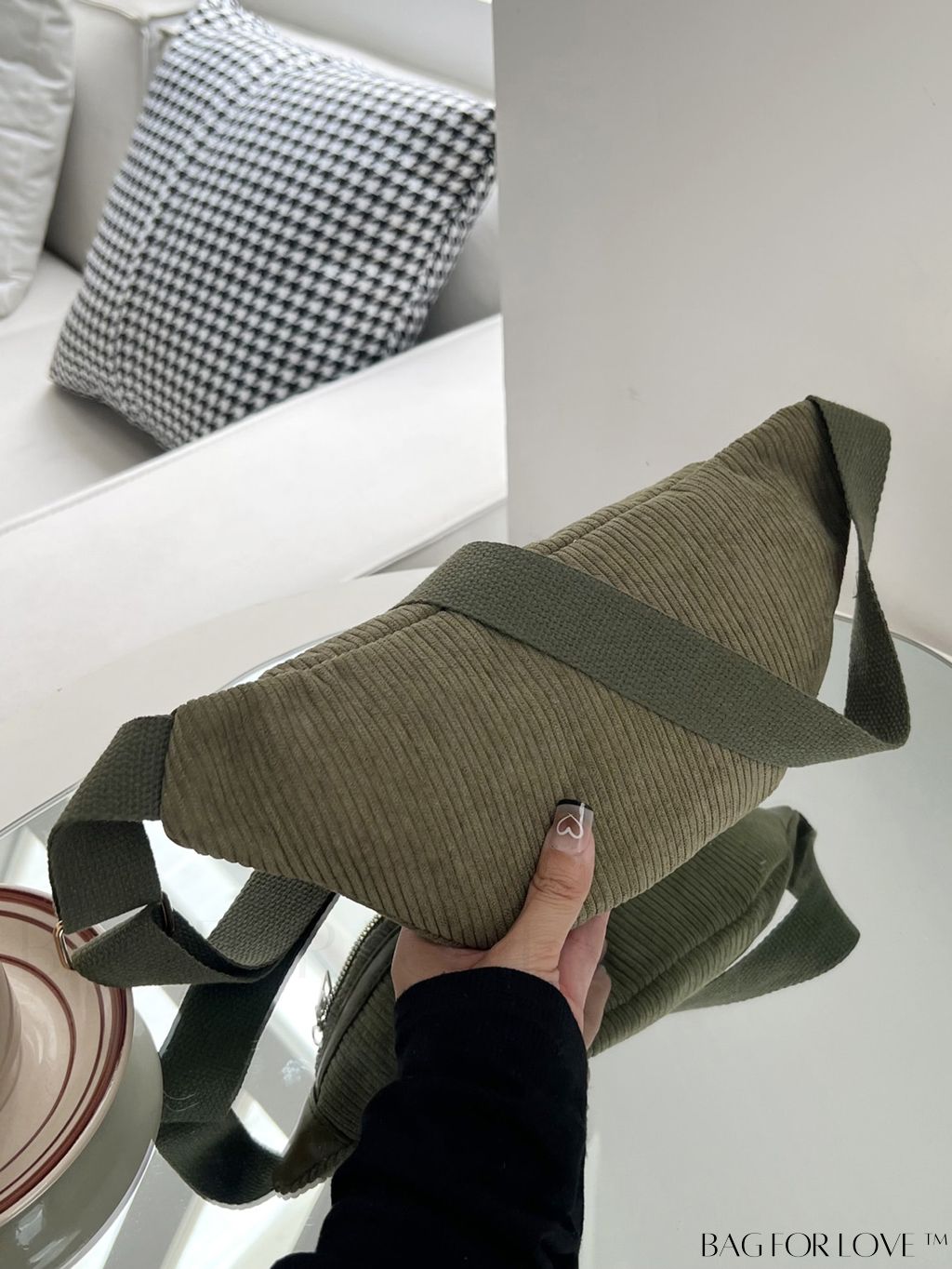 BagForLove - Lightweight Unisex Waist Pack with Green Styling