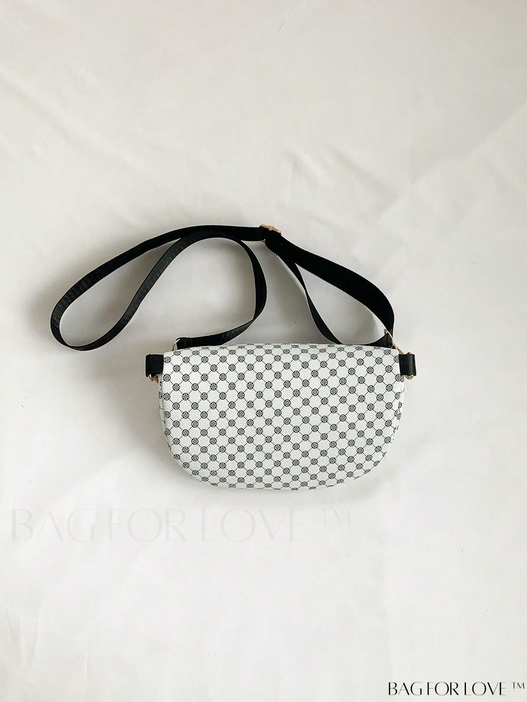 BagForLove - White Chain Decor All-Over Print Fanny Pack for Everyday Use