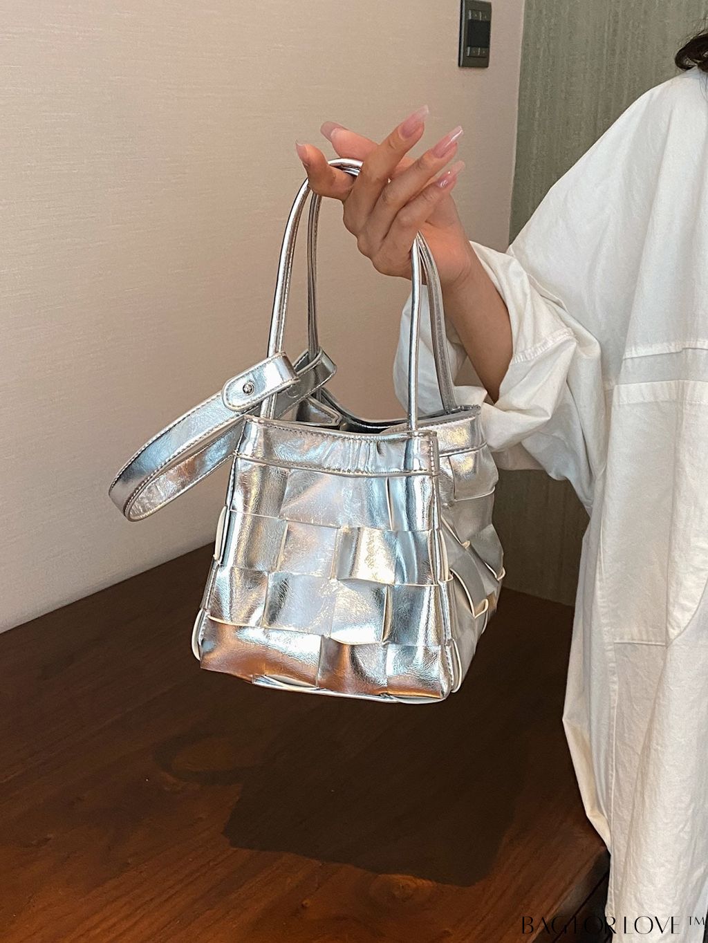 BagForLove - Versatile Silver Crossbody Bucket Bag with Fashionable Woven Design, for Trendy Style.