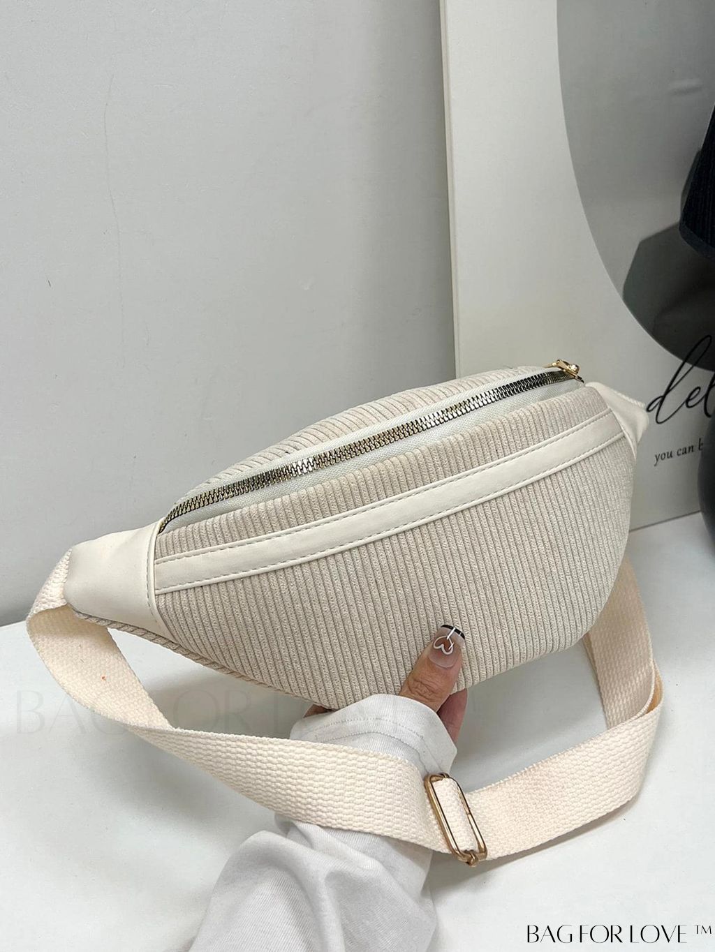 BagForLove - Lightweight Unisex Waist Pack with Green Styling