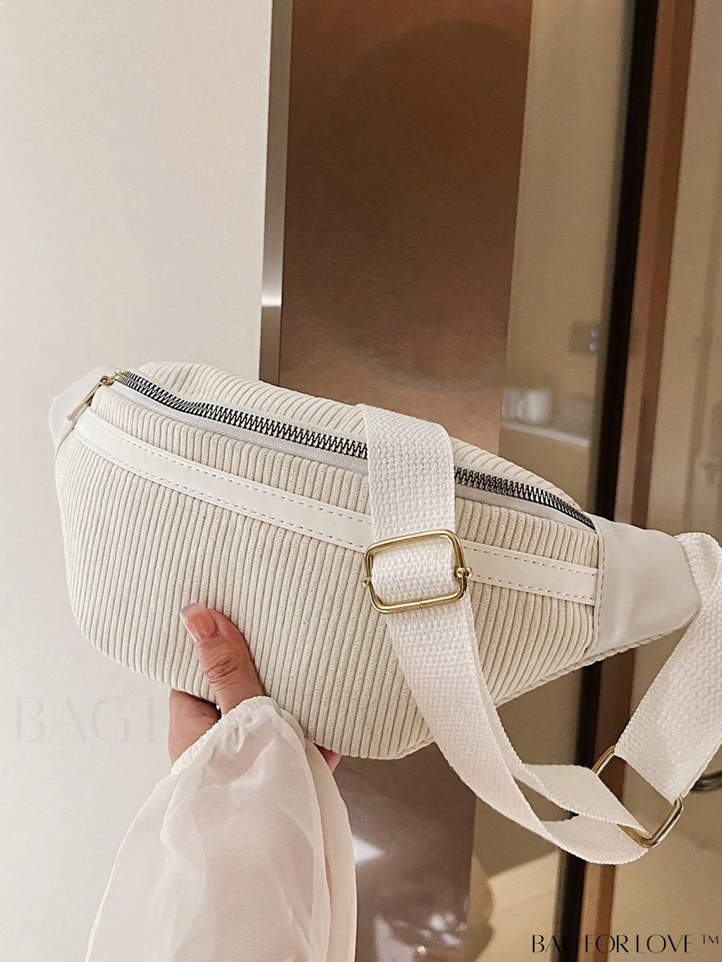 BagForLove - Lightweight Unisex Waist Pack with Green Styling