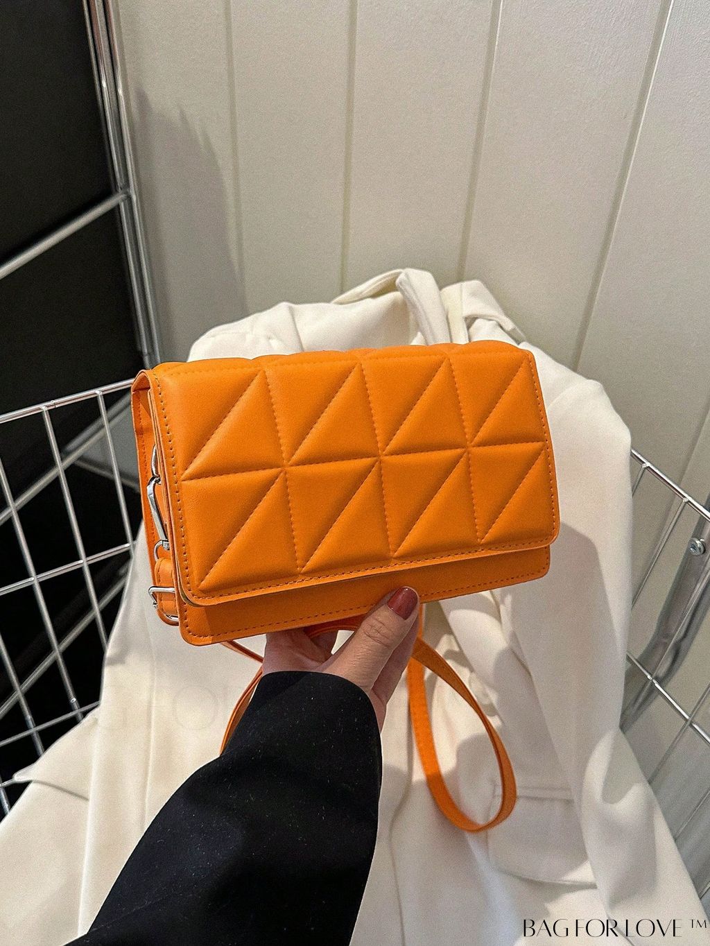 BagForLove - Stylish Adjustable Strap Crossbody Bag with Quilted Detail and Plaid Design