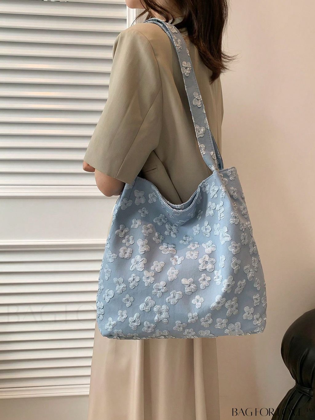BagForLove - Stylish Jacquard Shopper Bag with Floral Design