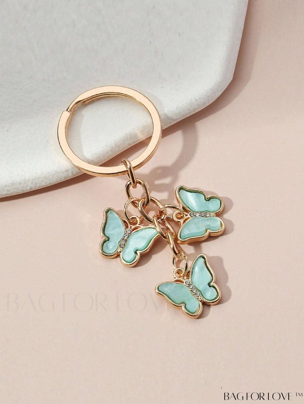 BagForLove - Stylish Butterfly Bag Charm: Elevate Your Bags Look with Exquisite Design