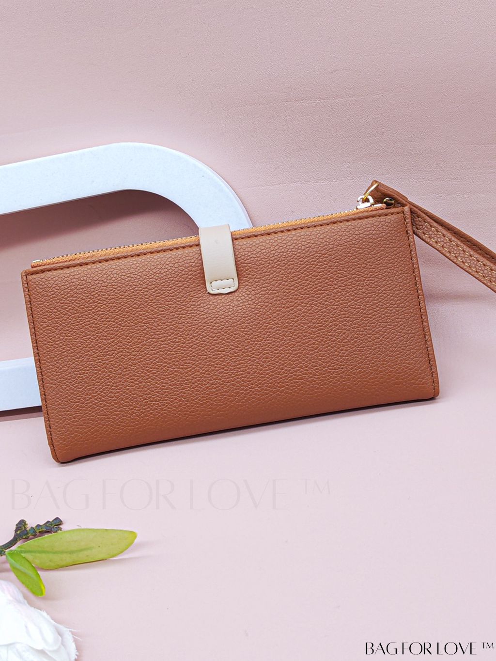 BagForLove - Stylish Pink Quilted Long Wallet with Zipper for Everyday Fashion