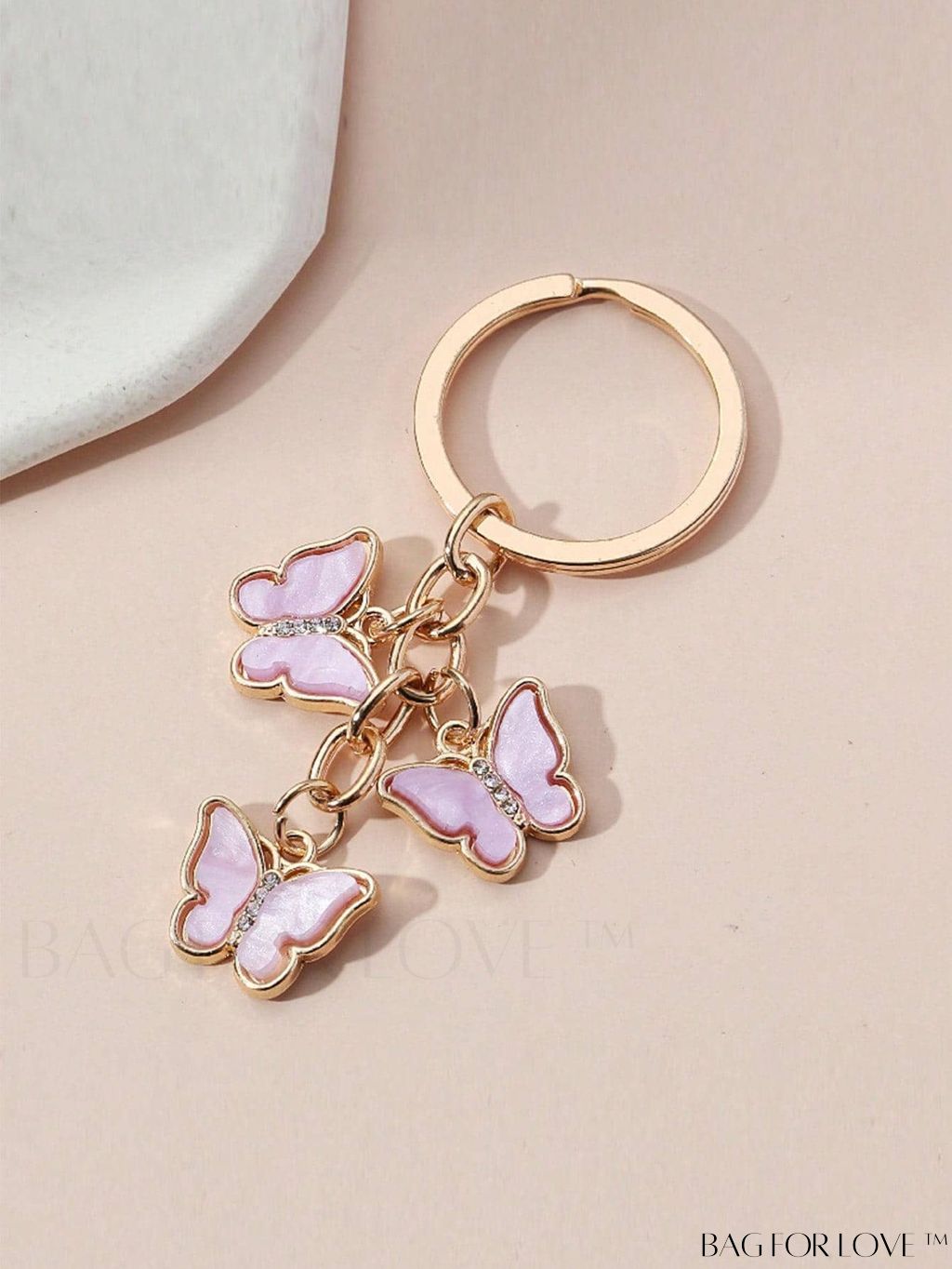 BagForLove - Stylish Butterfly Bag Charm: Elevate Your Bags Look with Exquisite Design