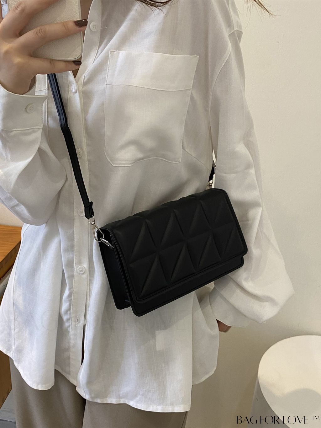 BagForLove - Stylish Adjustable Strap Crossbody Bag with Quilted Detail and Plaid Design