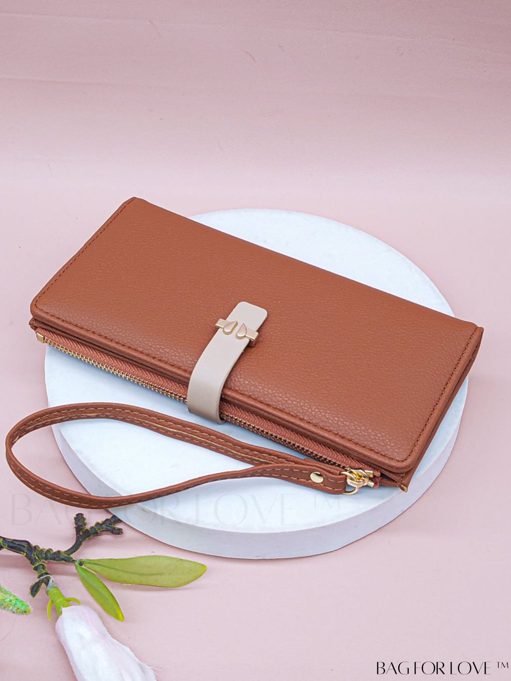 BagForLove - Stylish Pink Quilted Long Wallet with Zipper for Everyday Fashion