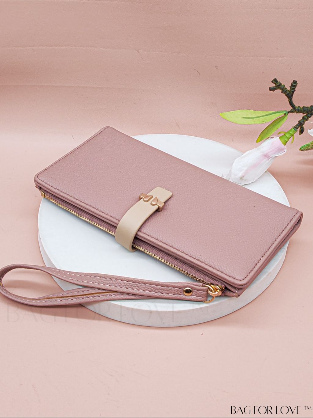 BagForLove - Stylish Pink Quilted Long Wallet with Zipper for Everyday Fashion