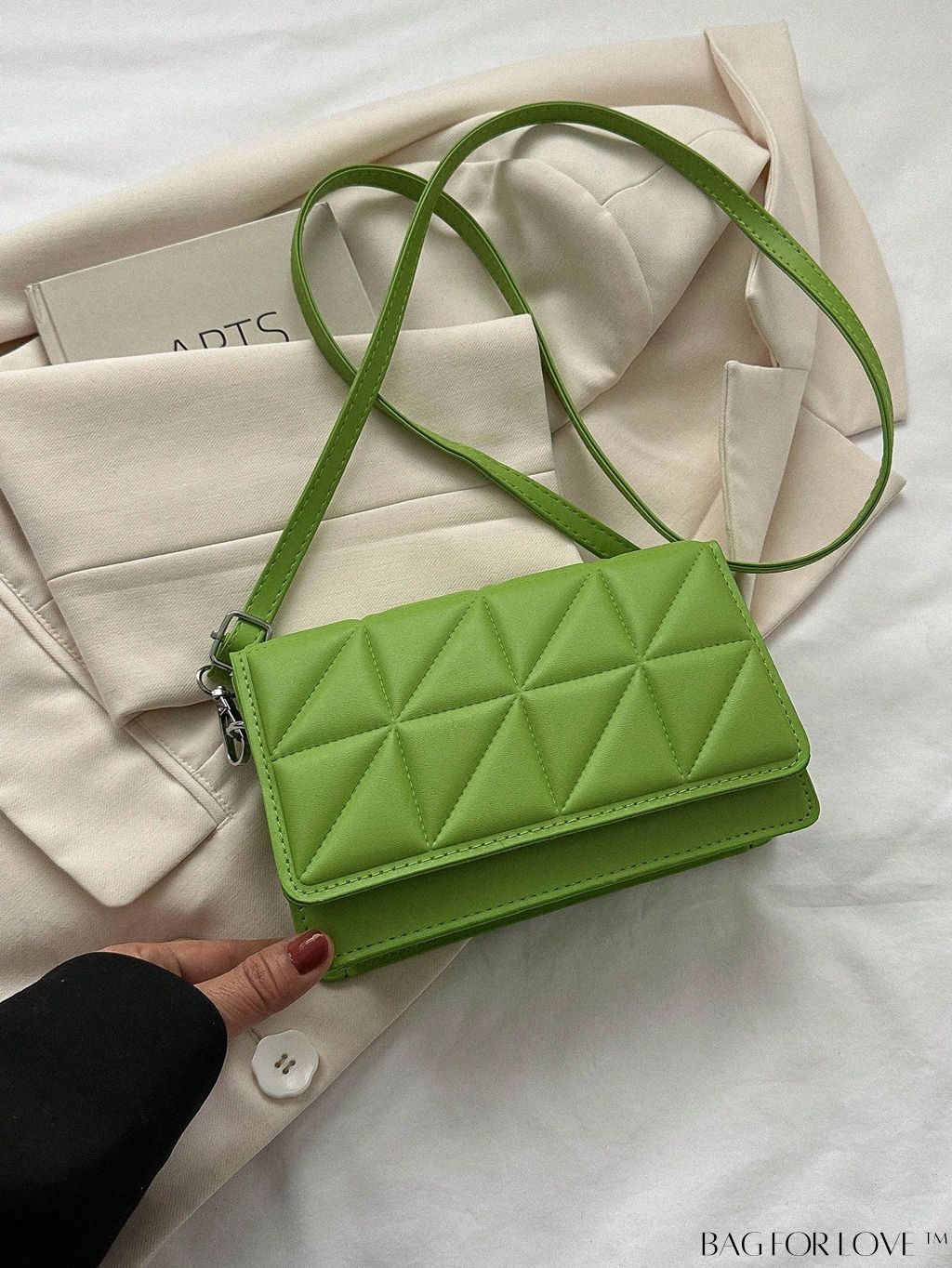 BagForLove - Stylish Adjustable Strap Crossbody Bag with Quilted Detail and Plaid Design