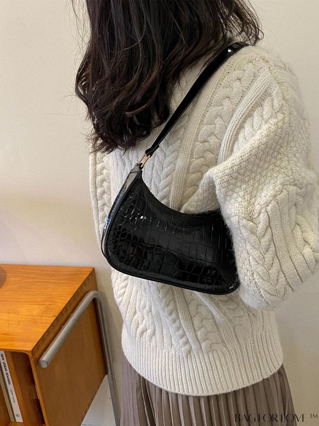 BagForLove - Refined Small Hobo Bag: Minimalist Elegance in Solid Color