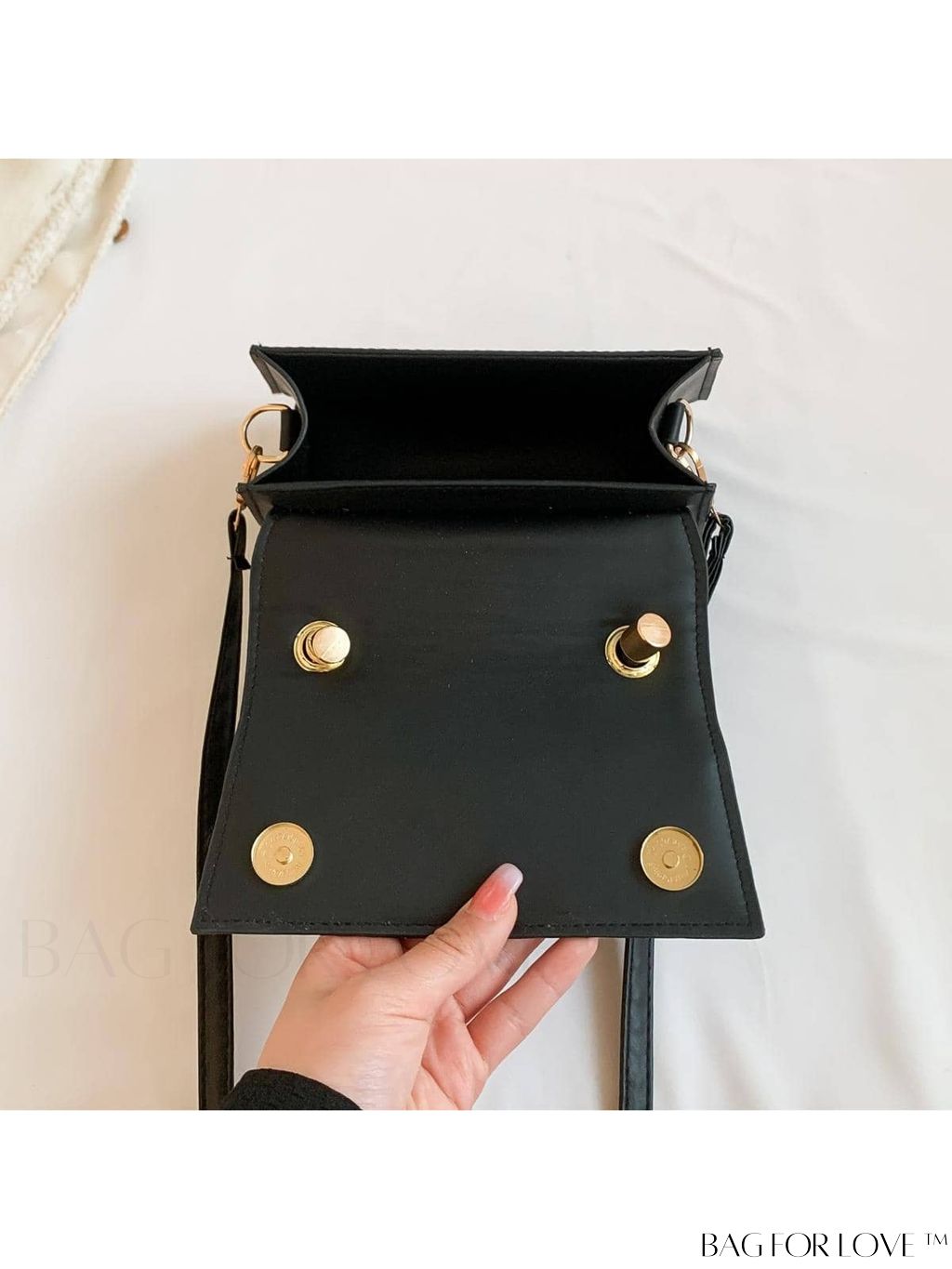 BagForLove - Chic PU Portable Crossbody Square Bag - Sleek, Compact, and Fashionable